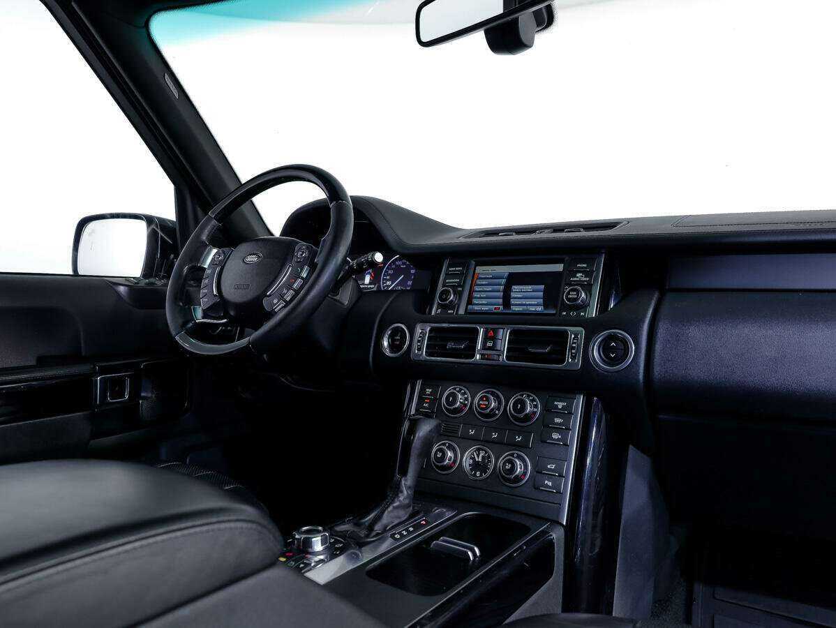 Land Rover Range Rover с пробегом — 2010 год. Фото: #7