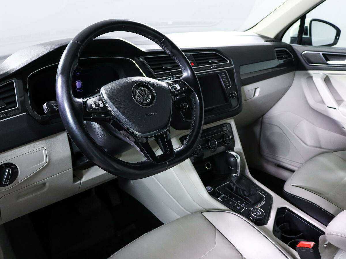 Volkswagen Tiguan с пробегом — 2017 год. Фото: #11