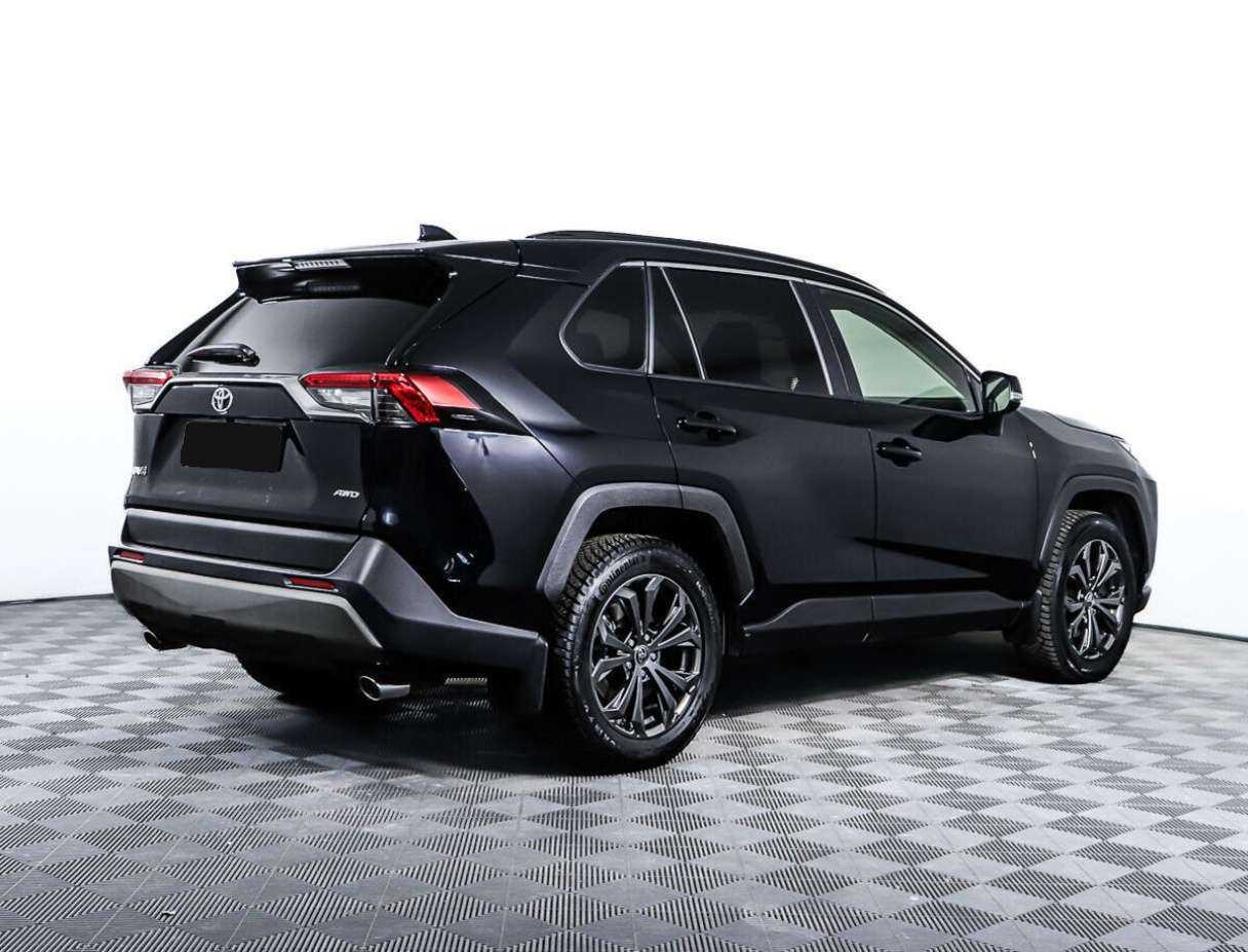 Toyota RAV4 с пробегом — 2022 год. Фото: #4