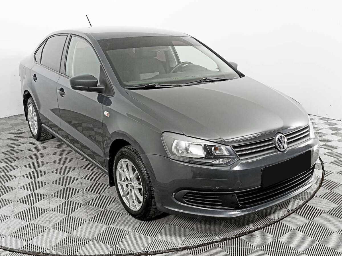 Volkswagen Polo с пробегом — 2013 год. Фото: #2