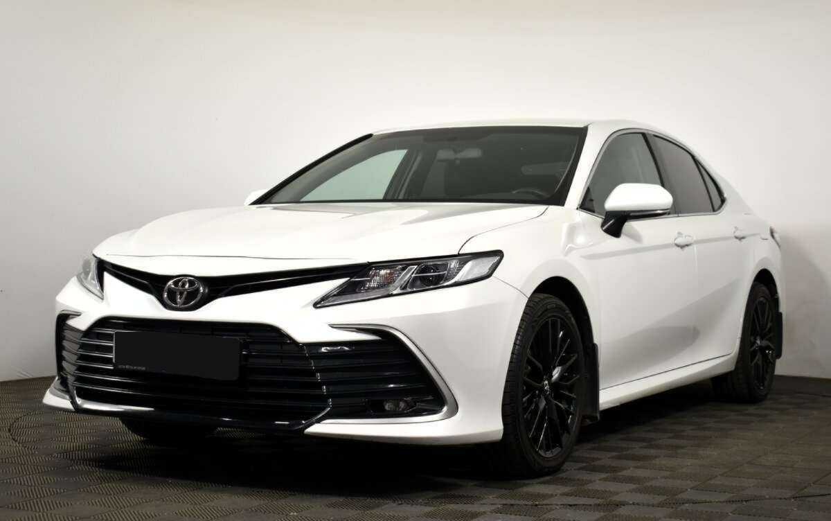 Toyota Camry с пробегом — 2021 год. Фото: #0