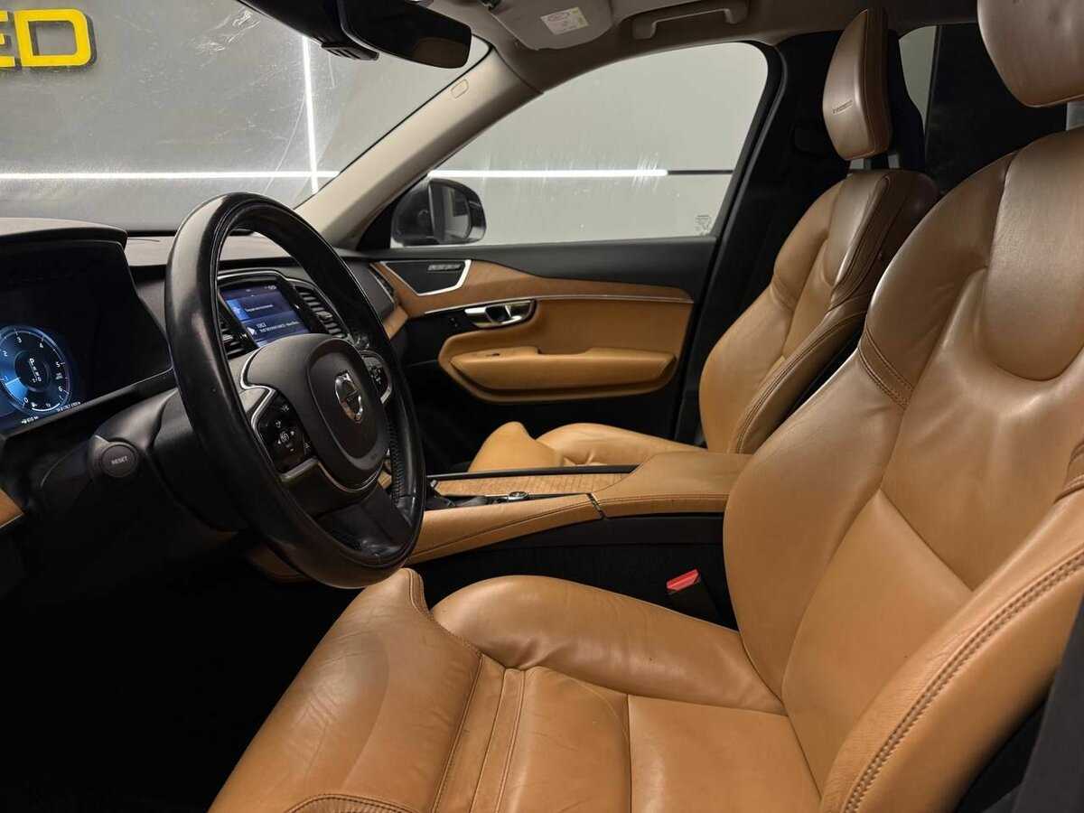 Volvo XC90 с пробегом — 2015 год. Фото: #13