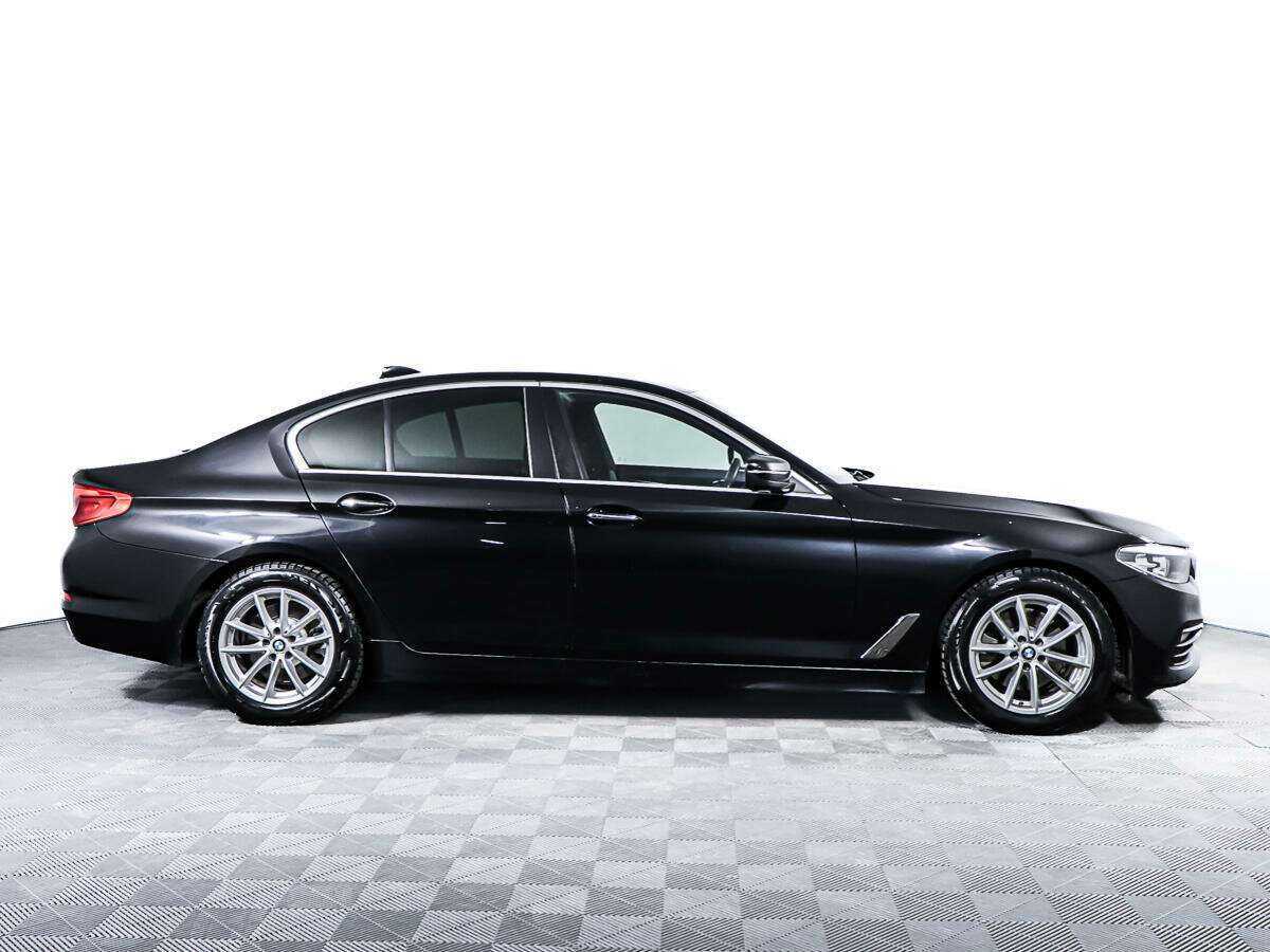 BMW 5 серии с пробегом — 2017 год. Фото: #3
