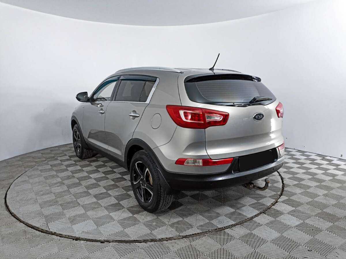 Kia Sportage с пробегом — 2011 год. Фото: #6