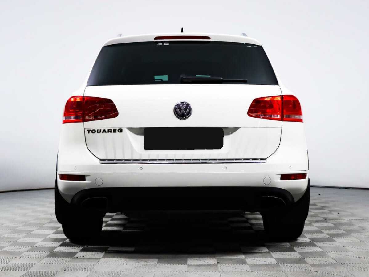 Volkswagen Touareg с пробегом — 2011 год. Фото: #4