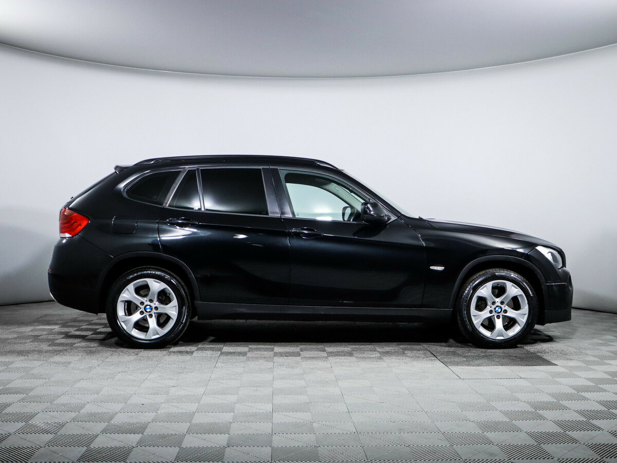 BMW X1 с пробегом — 2010 год. Фото: #3