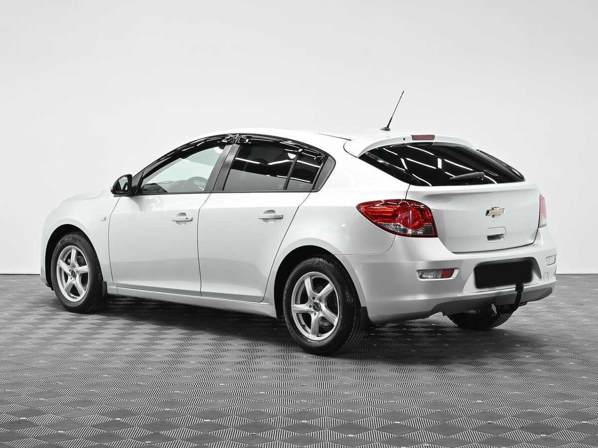 Chevrolet Cruze с пробегом — 2013 год. Фото: #3