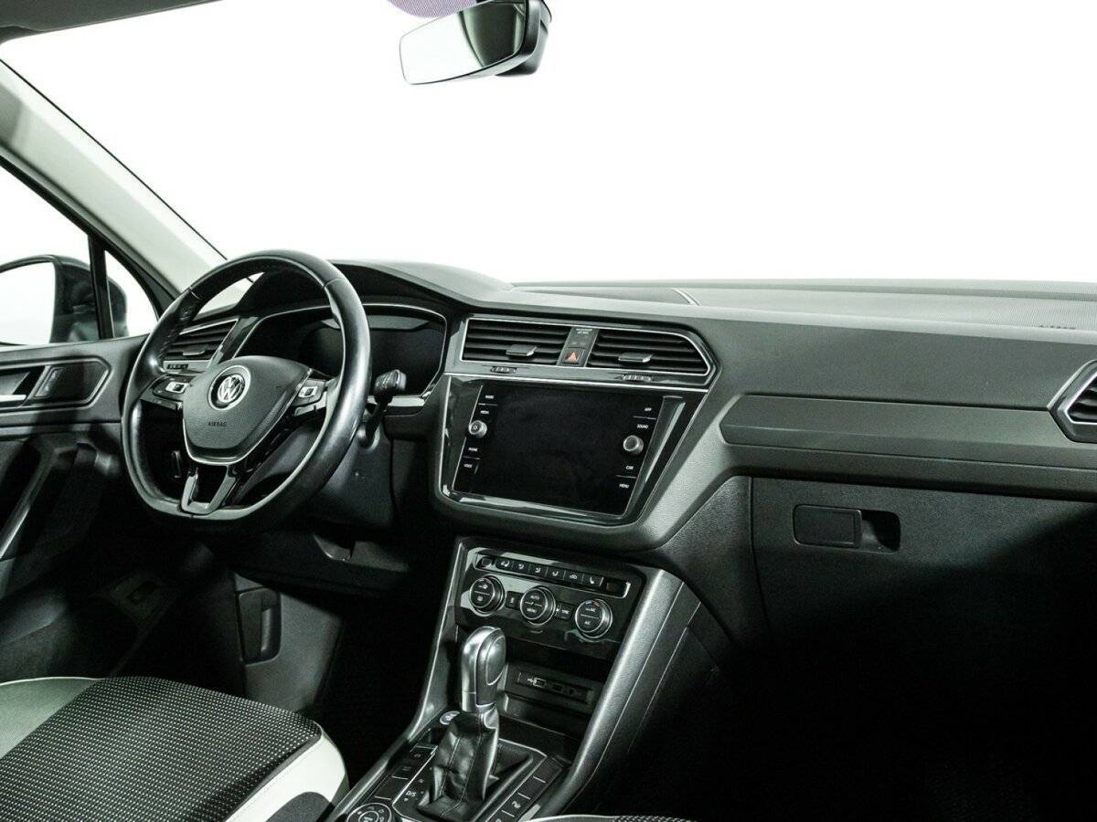 Volkswagen Tiguan с пробегом — 2018 год. Фото: #8