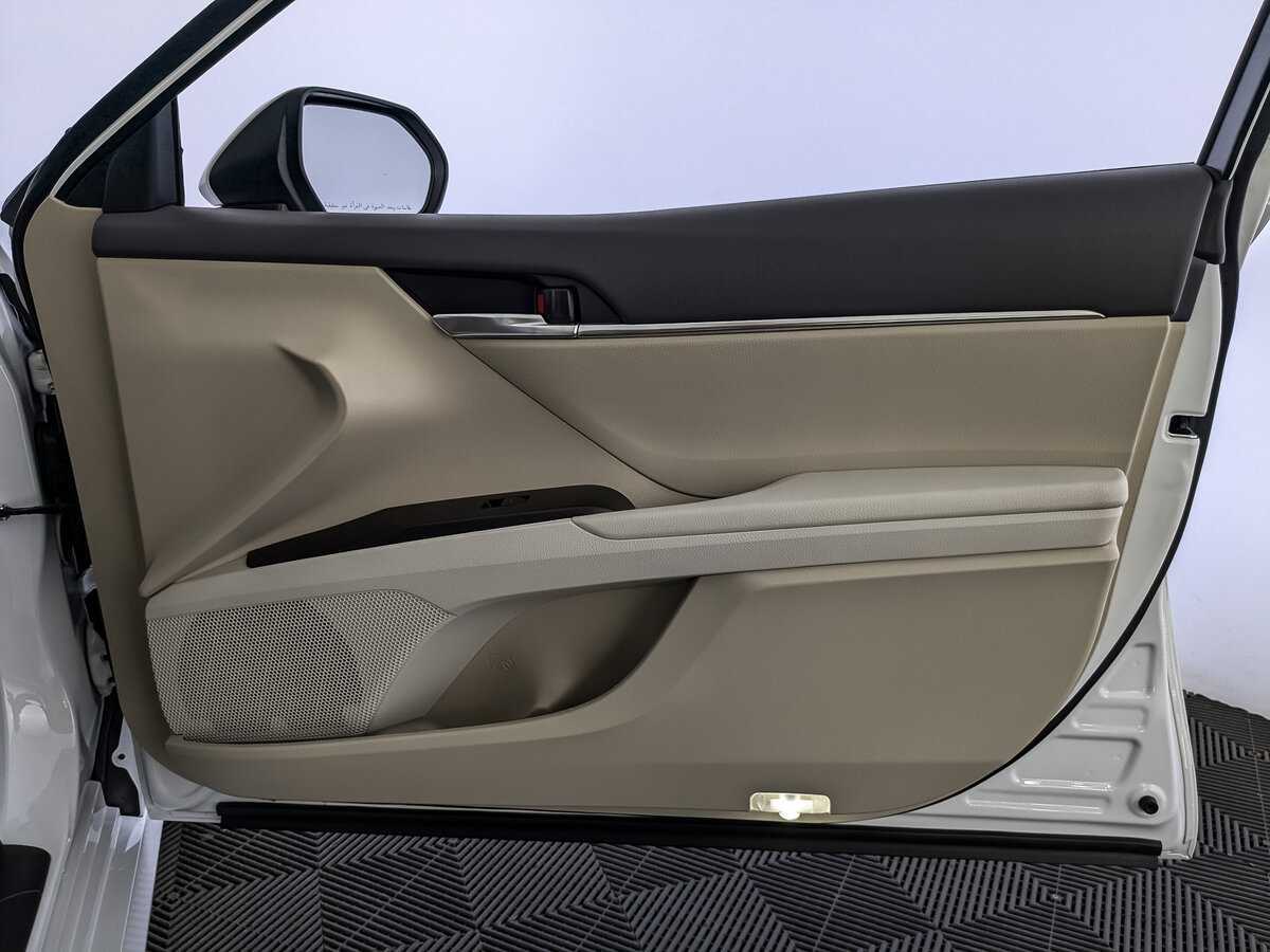 Toyota Camry с пробегом — 2022 год. Фото: #20