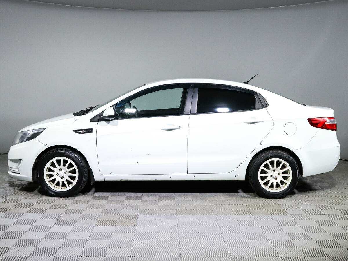 Kia Rio с пробегом — 2011 год. Фото: #7