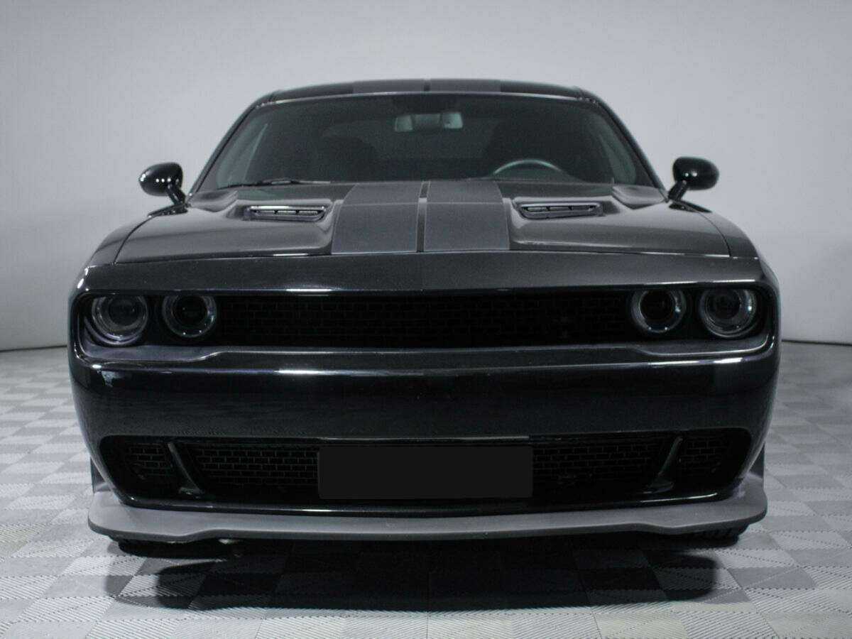 Dodge Challenger с пробегом — 2022 год. Фото: #1