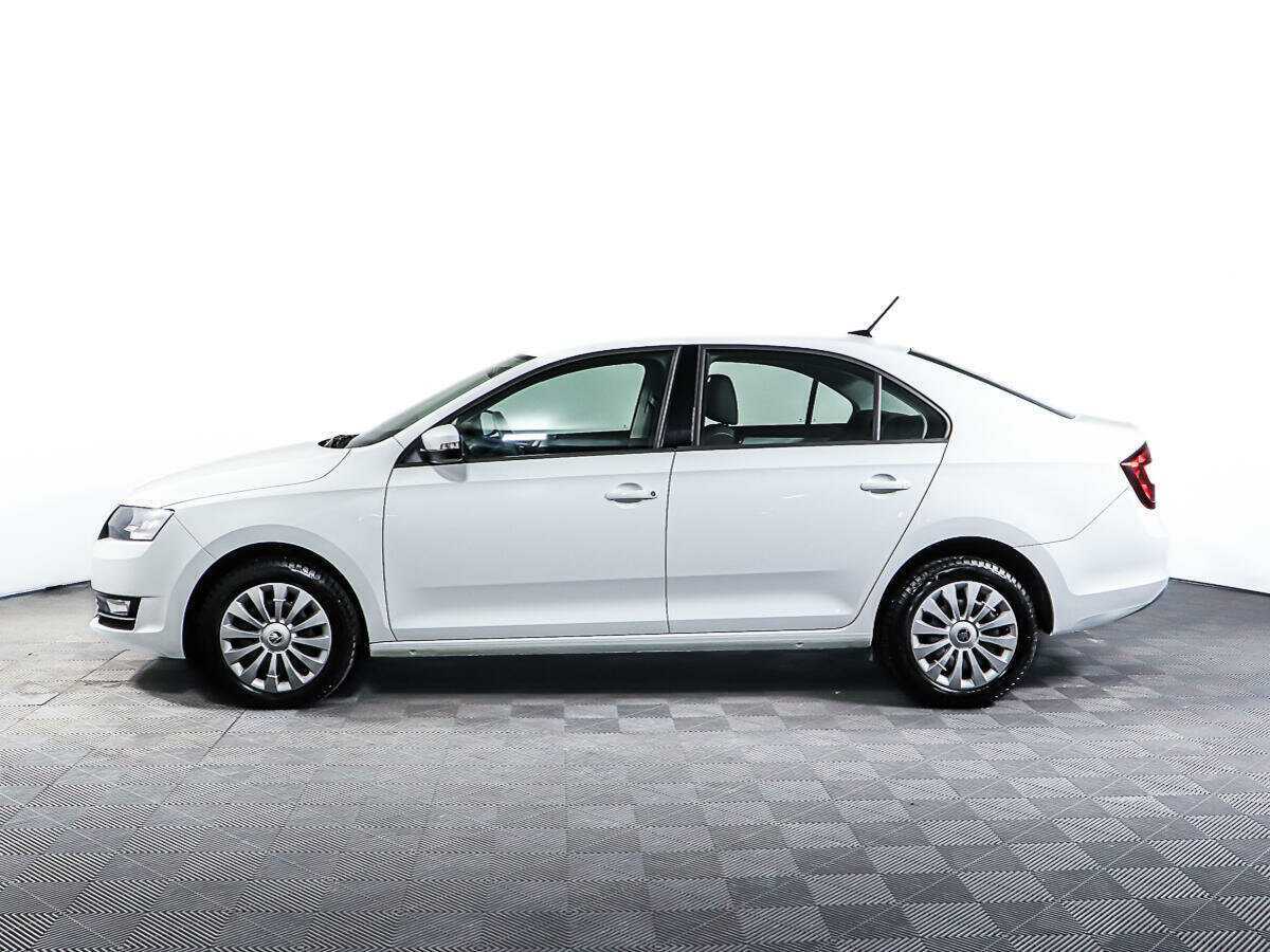 Skoda Rapid с пробегом — 2019 год. Фото: #6