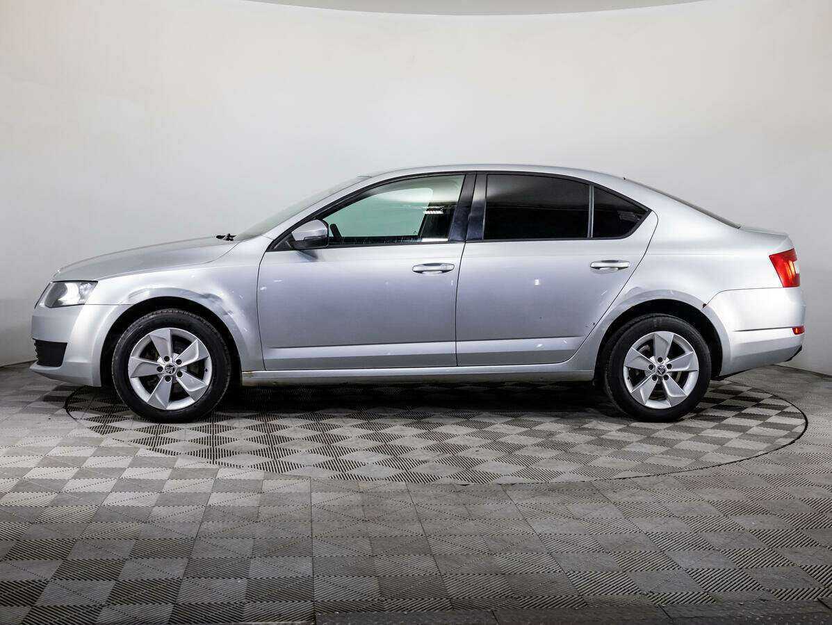 Skoda Octavia с пробегом — 2015 год. Фото: #7