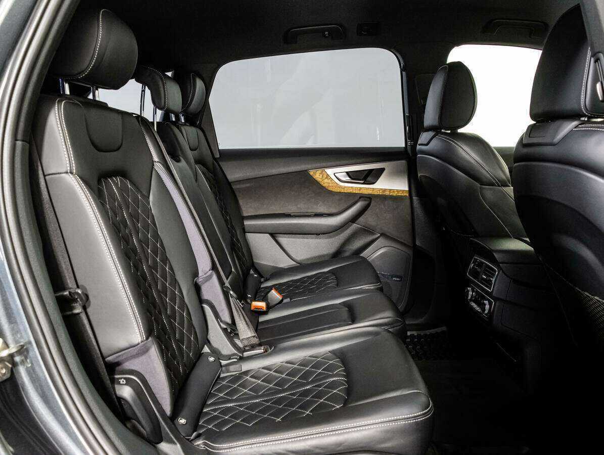 Audi Q7 с пробегом — 2016 год. Фото: #8