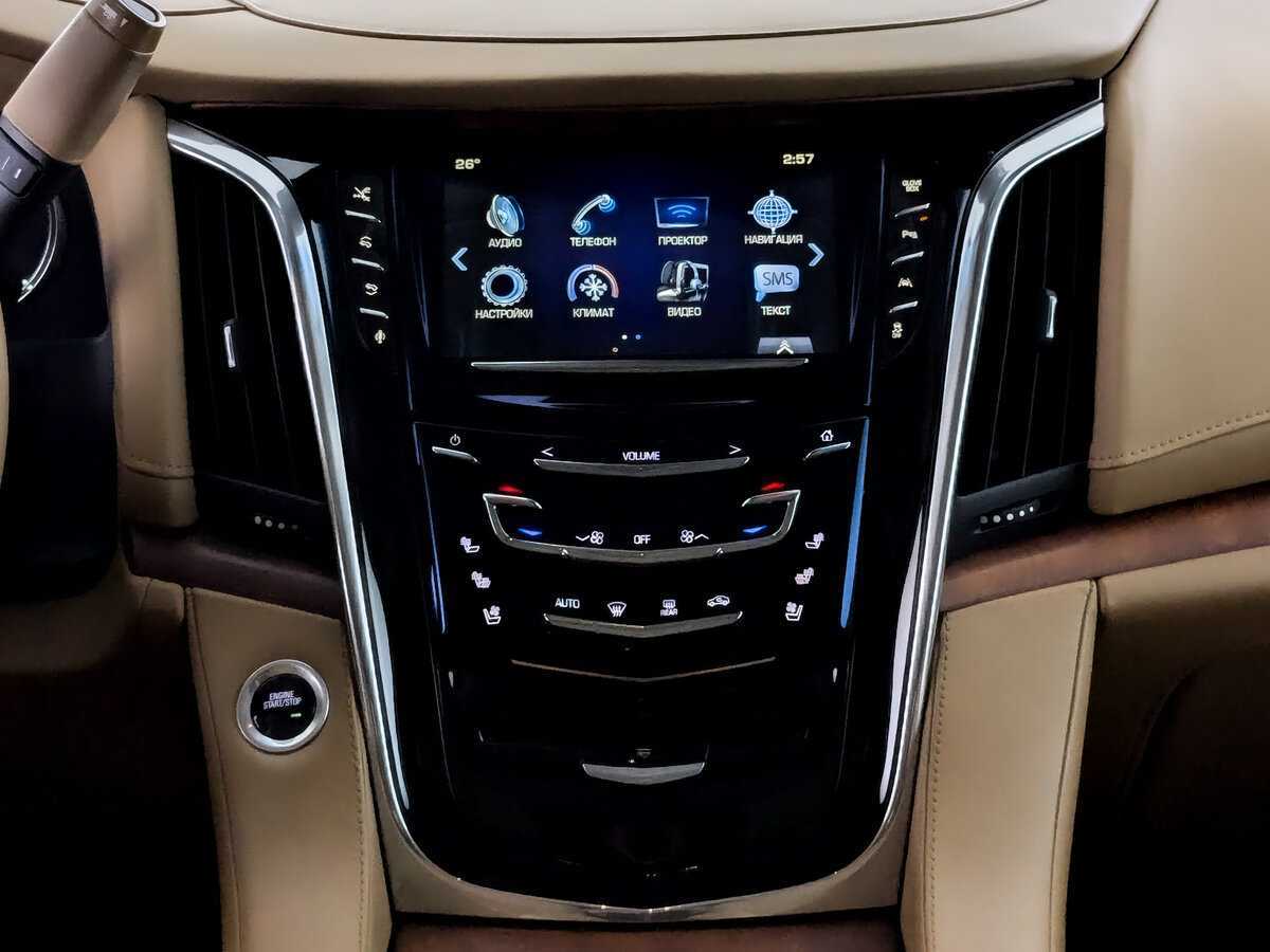 Cadillac Escalade с пробегом — 2016 год. Фото: #14
