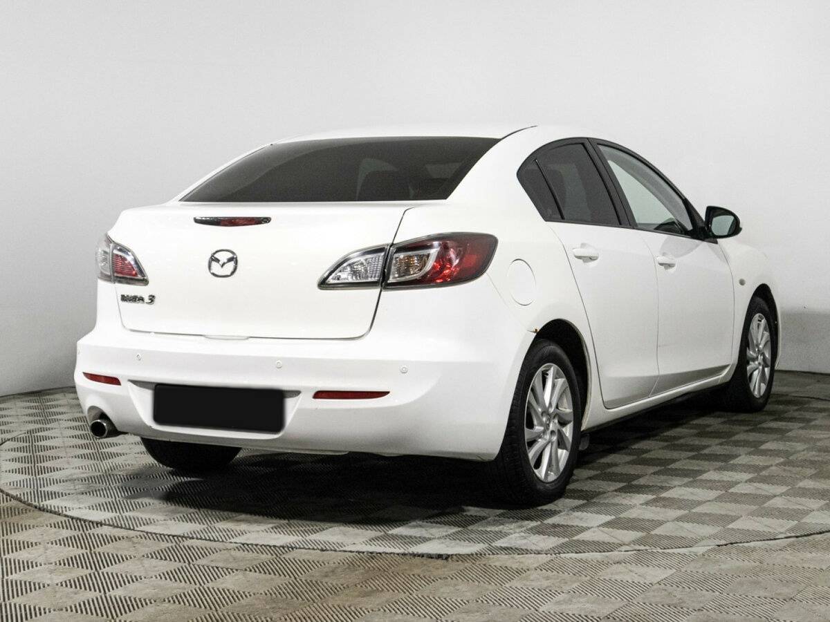 Mazda 3 с пробегом — 2011 год. Фото: #4