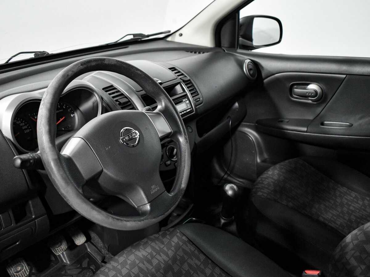 Nissan Note с пробегом — 2008 год. Фото: #8