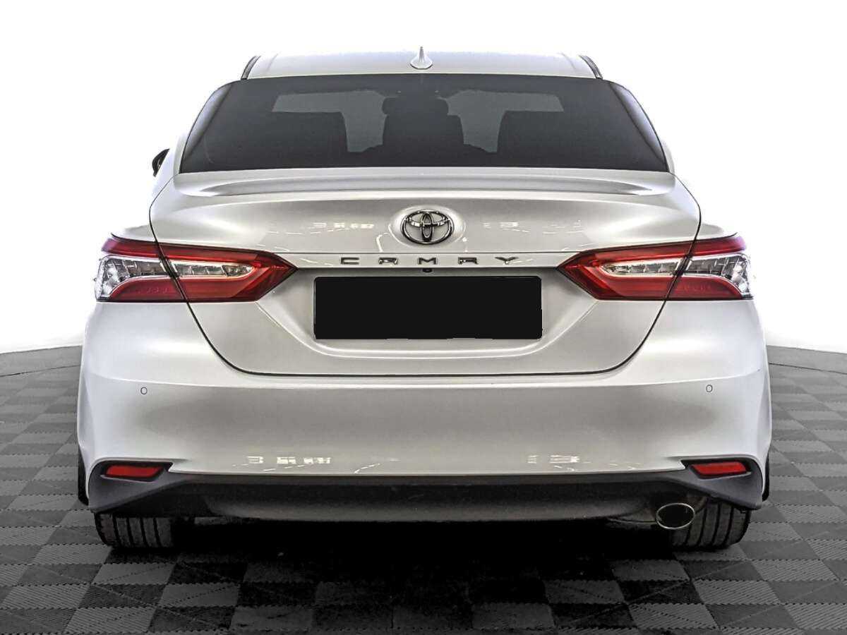 Toyota Camry с пробегом — 2021 год. Фото: #5