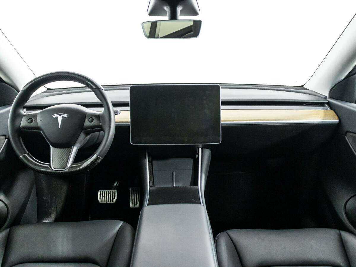 Tesla Model Y с пробегом — 2020 год. Фото: #11
