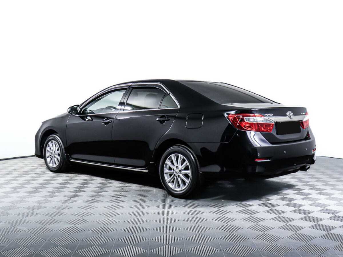 Toyota Camry с пробегом — 2014 год. Фото: #6