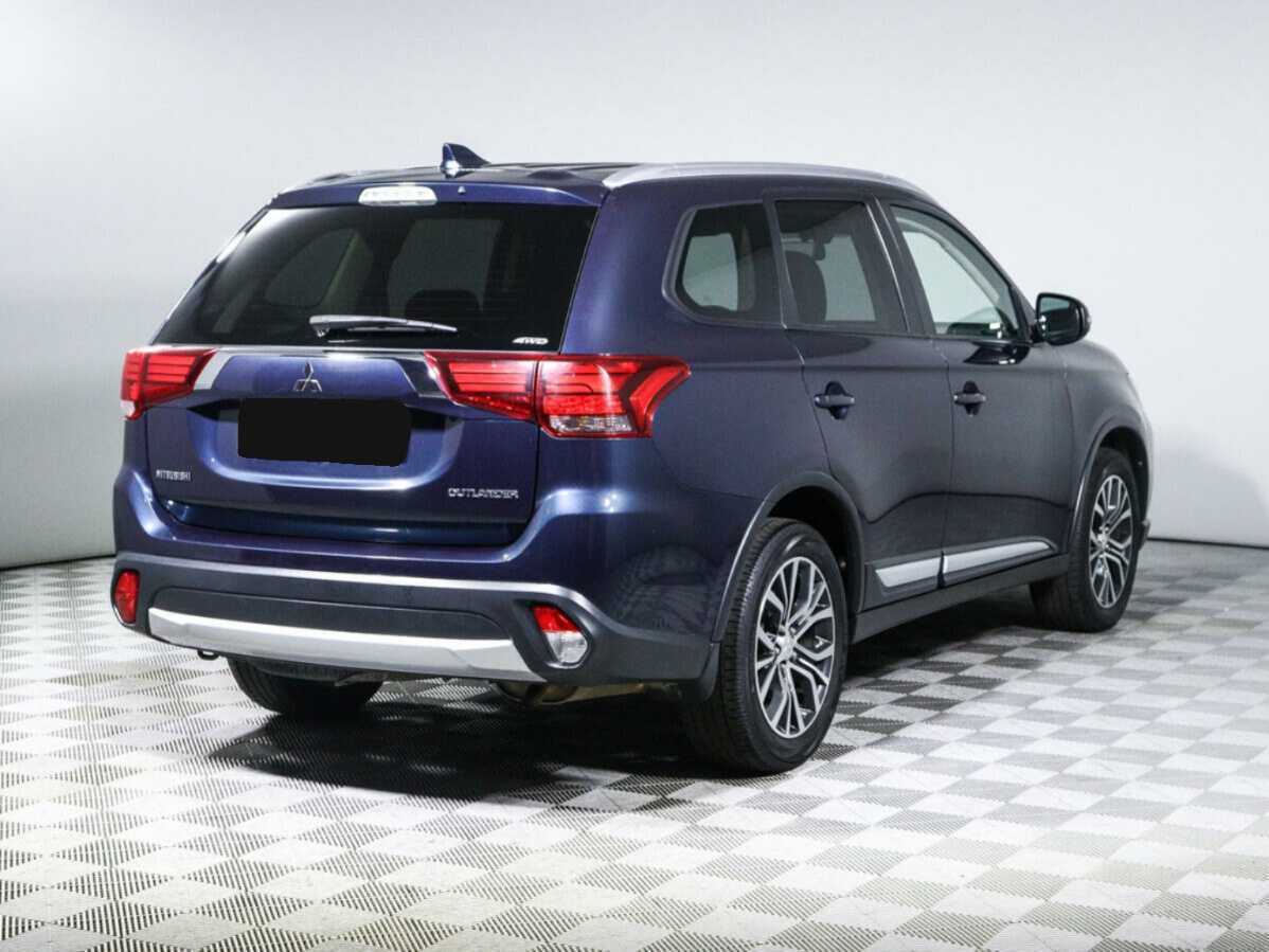 Mitsubishi Outlander с пробегом — 2018 год. Фото: #3