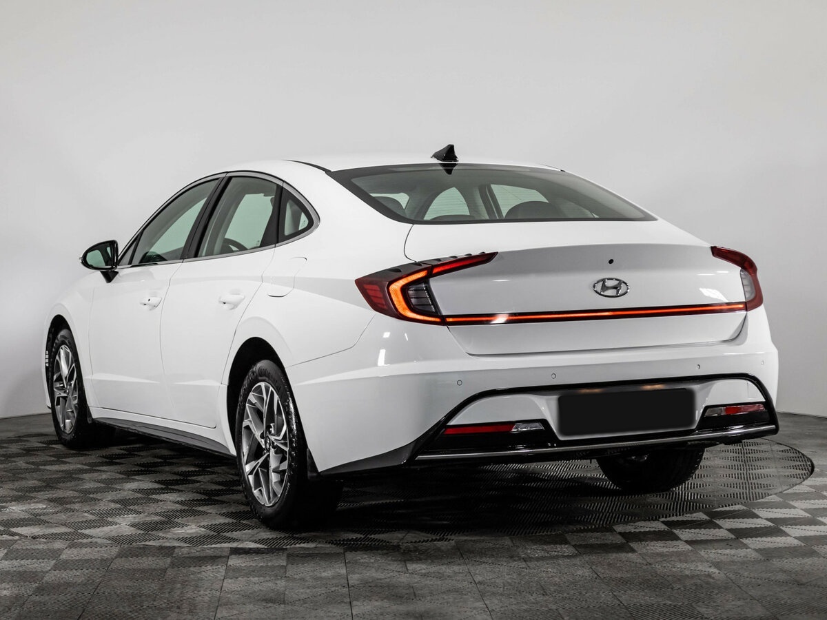 Hyundai Sonata с пробегом — 2020 год. Фото: #5