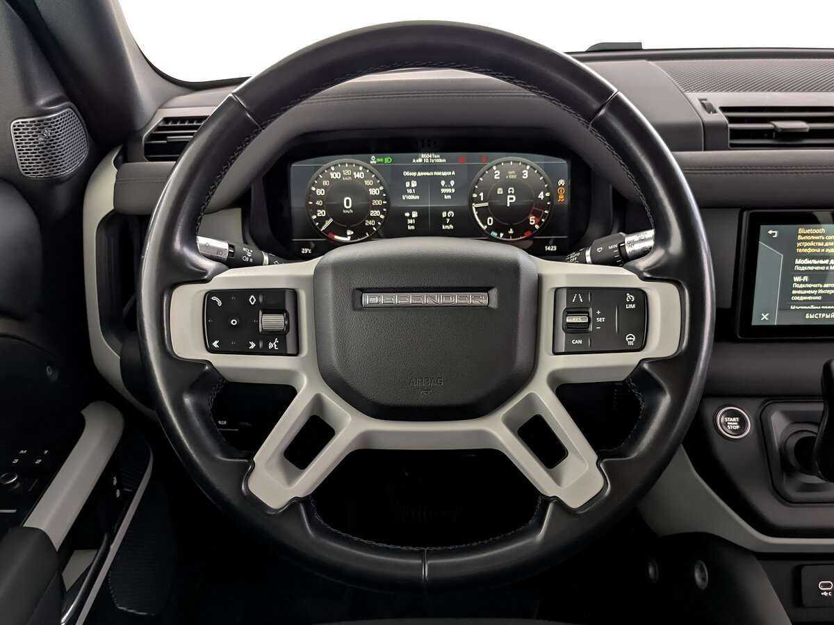 Land Rover Defender с пробегом — 2020 год. Фото: #17