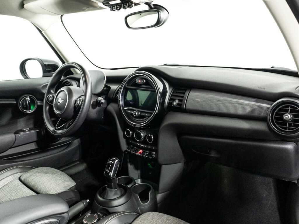 Mini Hatch с пробегом — 2020 год. Фото: #8