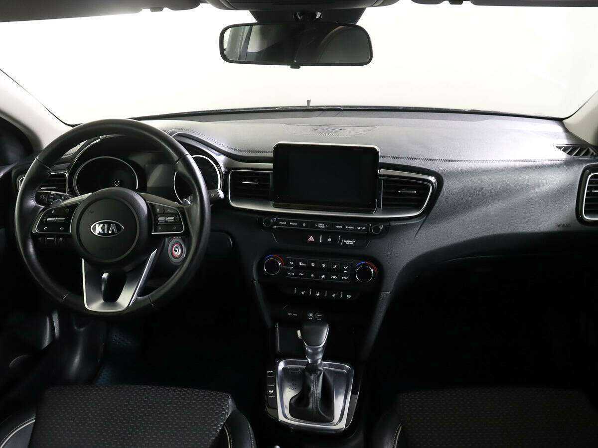 Kia Ceed с пробегом — 2018 год. Фото: #10