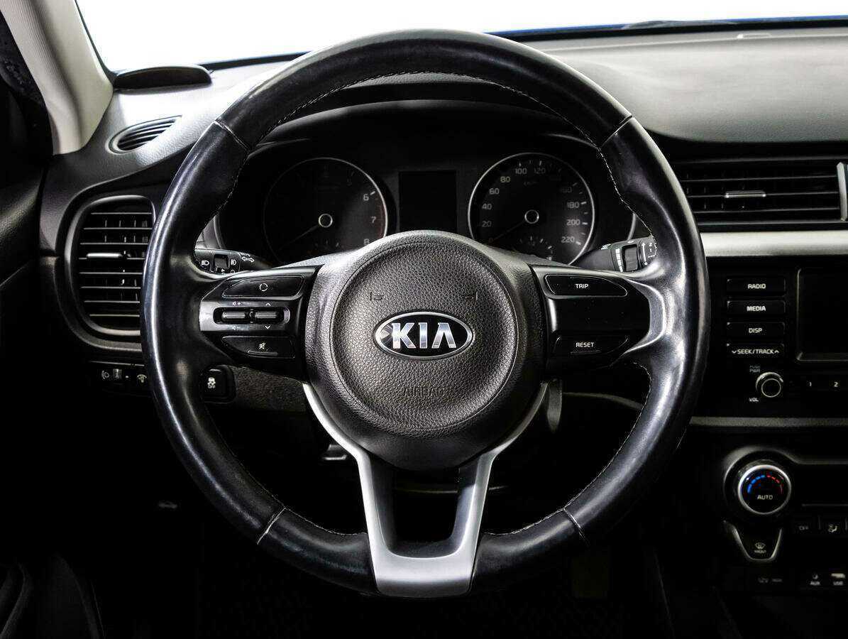 Kia Rio с пробегом — 2017 год. Фото: #9