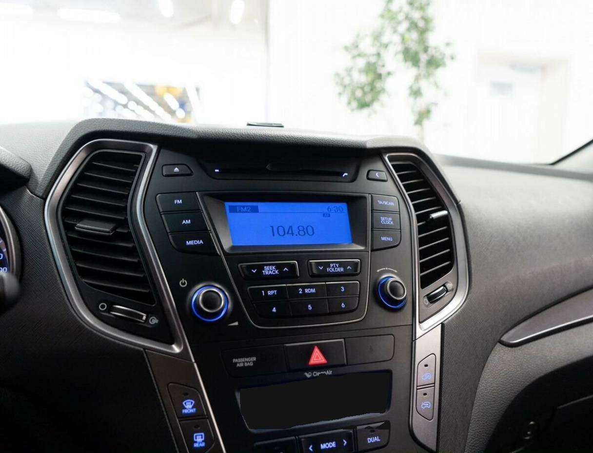 Hyundai Santa Fe с пробегом — 2013 год. Фото: #11