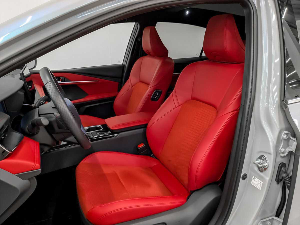 Toyota Camry с пробегом — 2024 год. Фото: #17