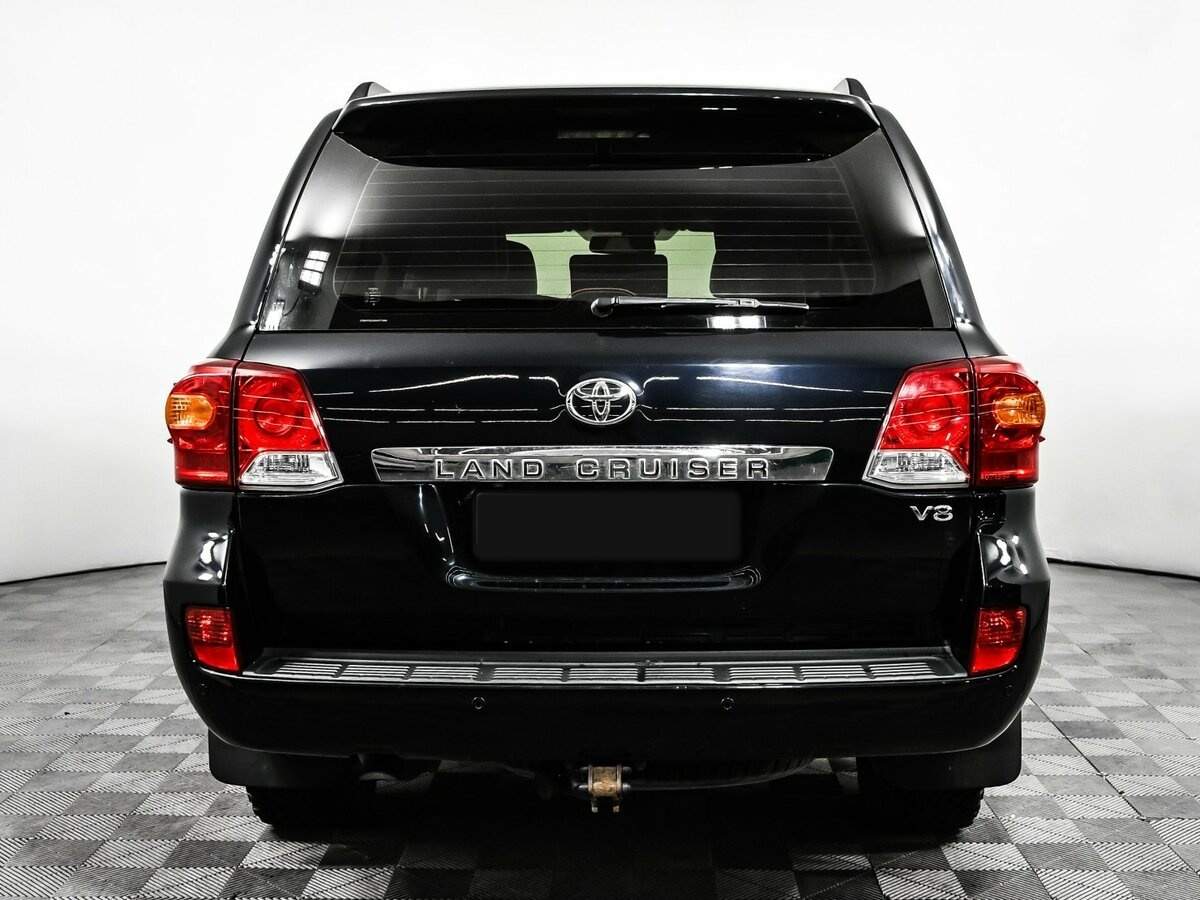 Toyota Land Cruiser с пробегом — 2012 год. Фото: #5