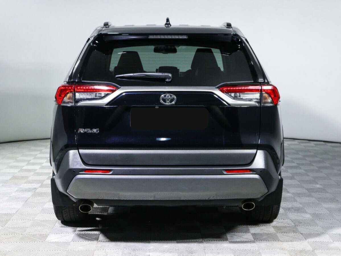 Toyota RAV4 с пробегом — 2021 год. Фото: #5