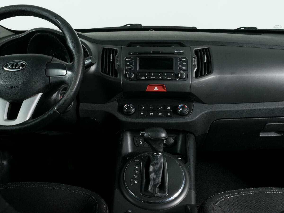 Kia Sportage с пробегом — 2010 год. Фото: #10