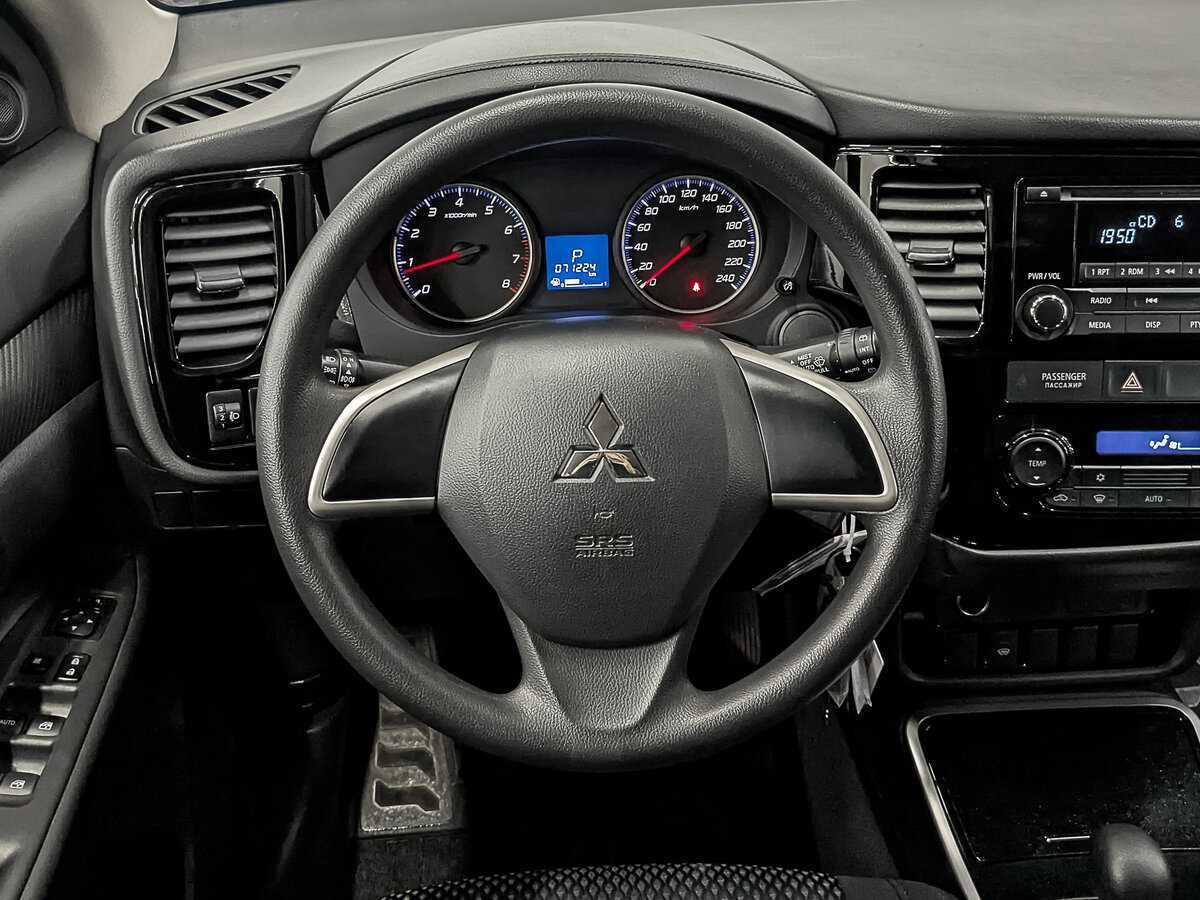 Mitsubishi Outlander с пробегом — 2018 год. Фото: #20
