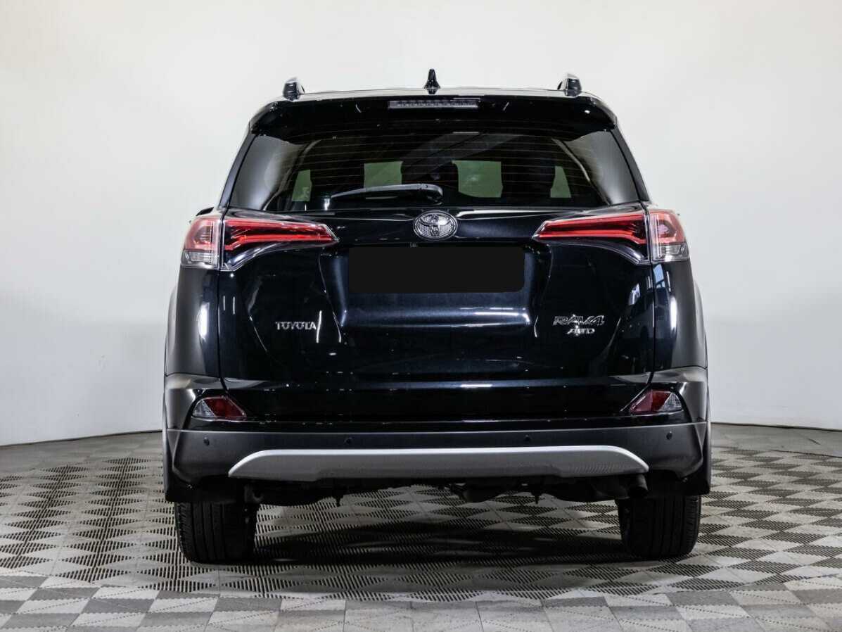 Toyota RAV4 с пробегом — 2016 год. Фото: #5