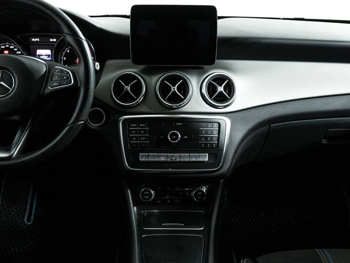 Mercedes-Benz CLA с пробегом — 2017 год. Фото: #13