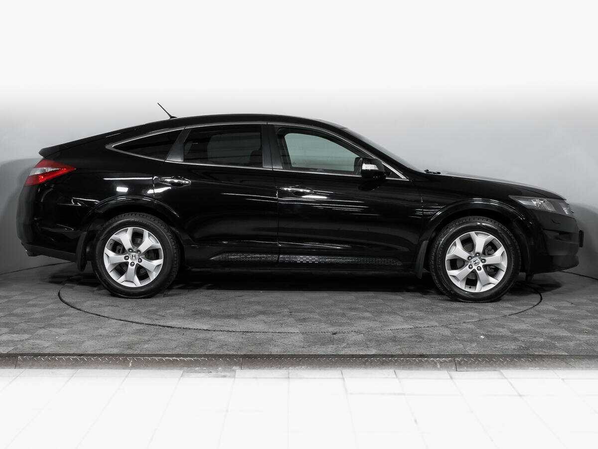 Honda Crosstour с пробегом — 2011 год. Фото: #3