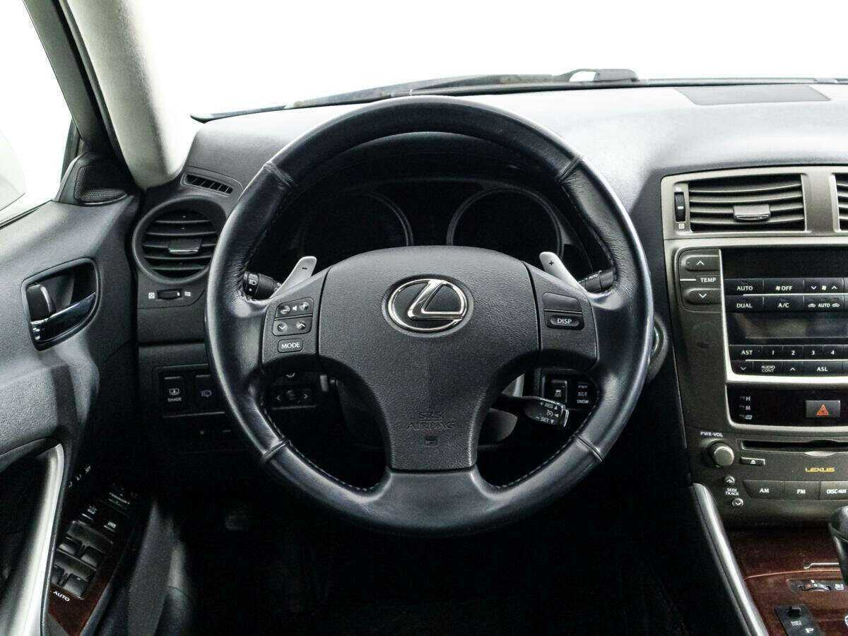 Lexus IS с пробегом — 2007 год. Фото: #20