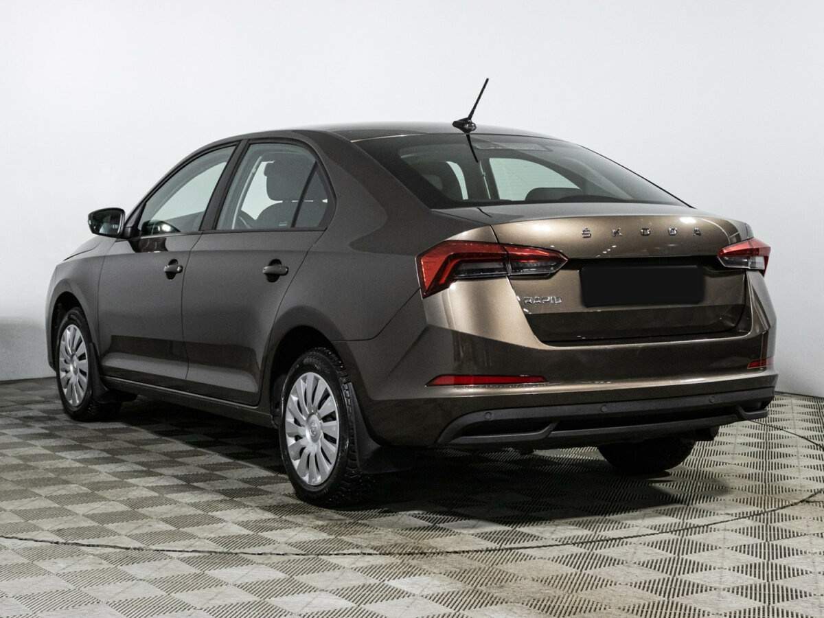 Skoda Rapid с пробегом — 2020 год. Фото: #6