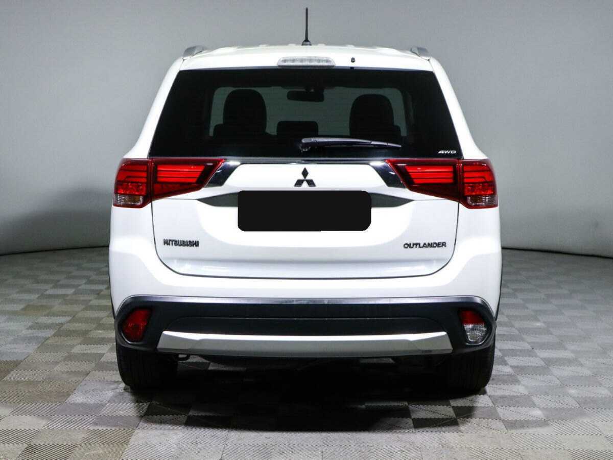 Mitsubishi Outlander с пробегом — 2016 год. Фото: #4