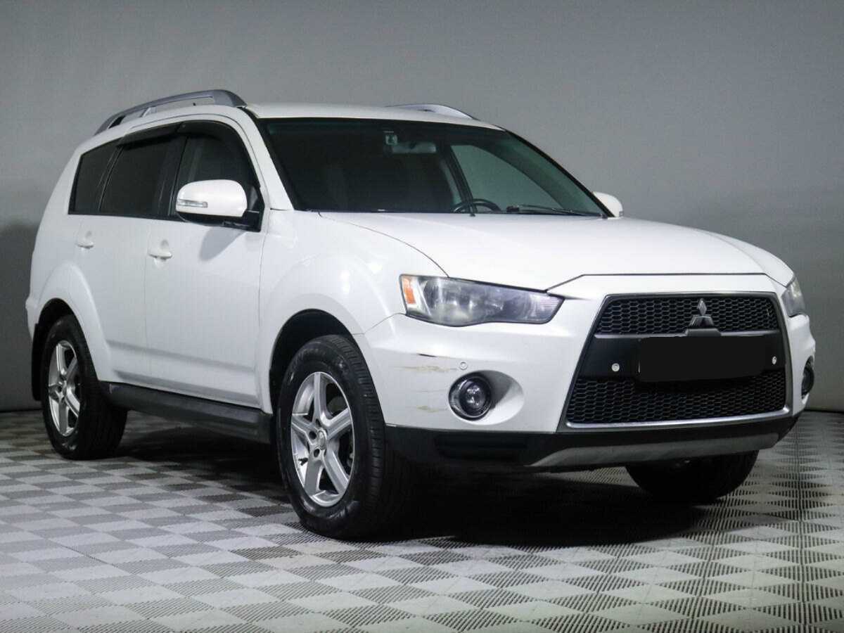 Mitsubishi Outlander с пробегом — 2010 год. Фото: #2