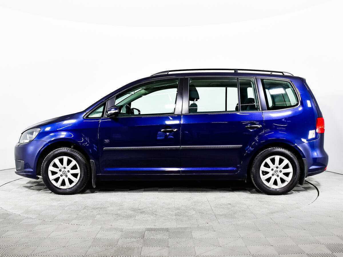 Volkswagen Touran с пробегом — 2012 год. Фото: #7