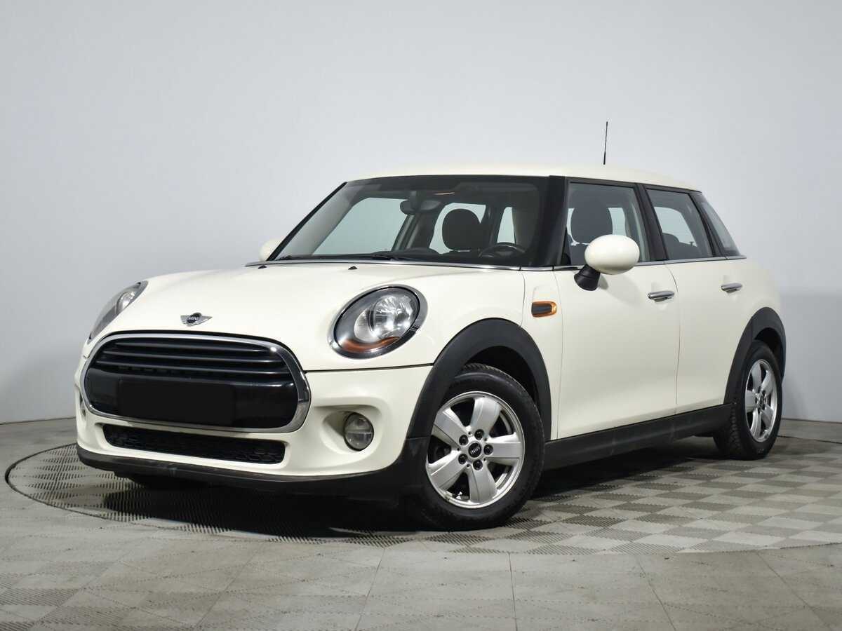 Mini Hatch с пробегом — 2015 год. Фото: #0