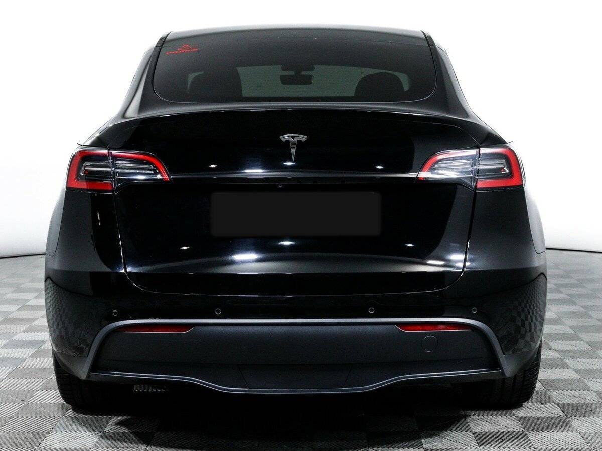 Tesla Model Y с пробегом — 2022 год. Фото: #5