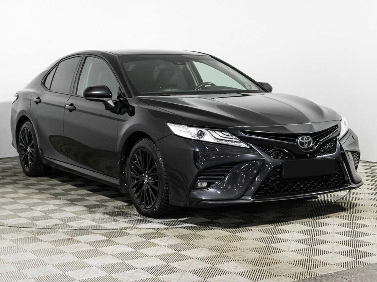 Toyota Camry с пробегом — 2019 год. Фото: #2