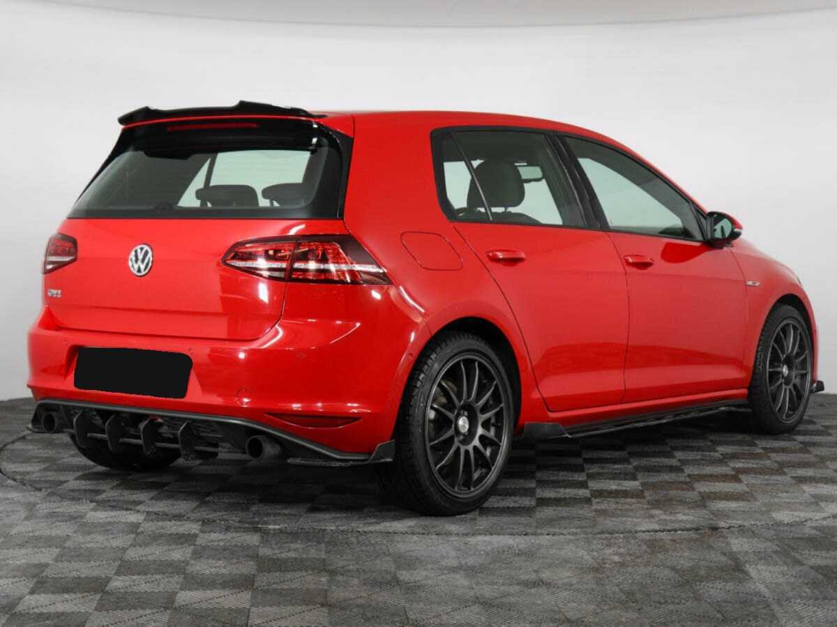 Volkswagen Golf GTI с пробегом — 2013 год. Фото: #3