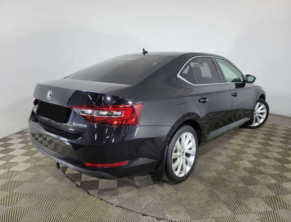 Skoda Superb с пробегом — 2016 год. Фото: #5