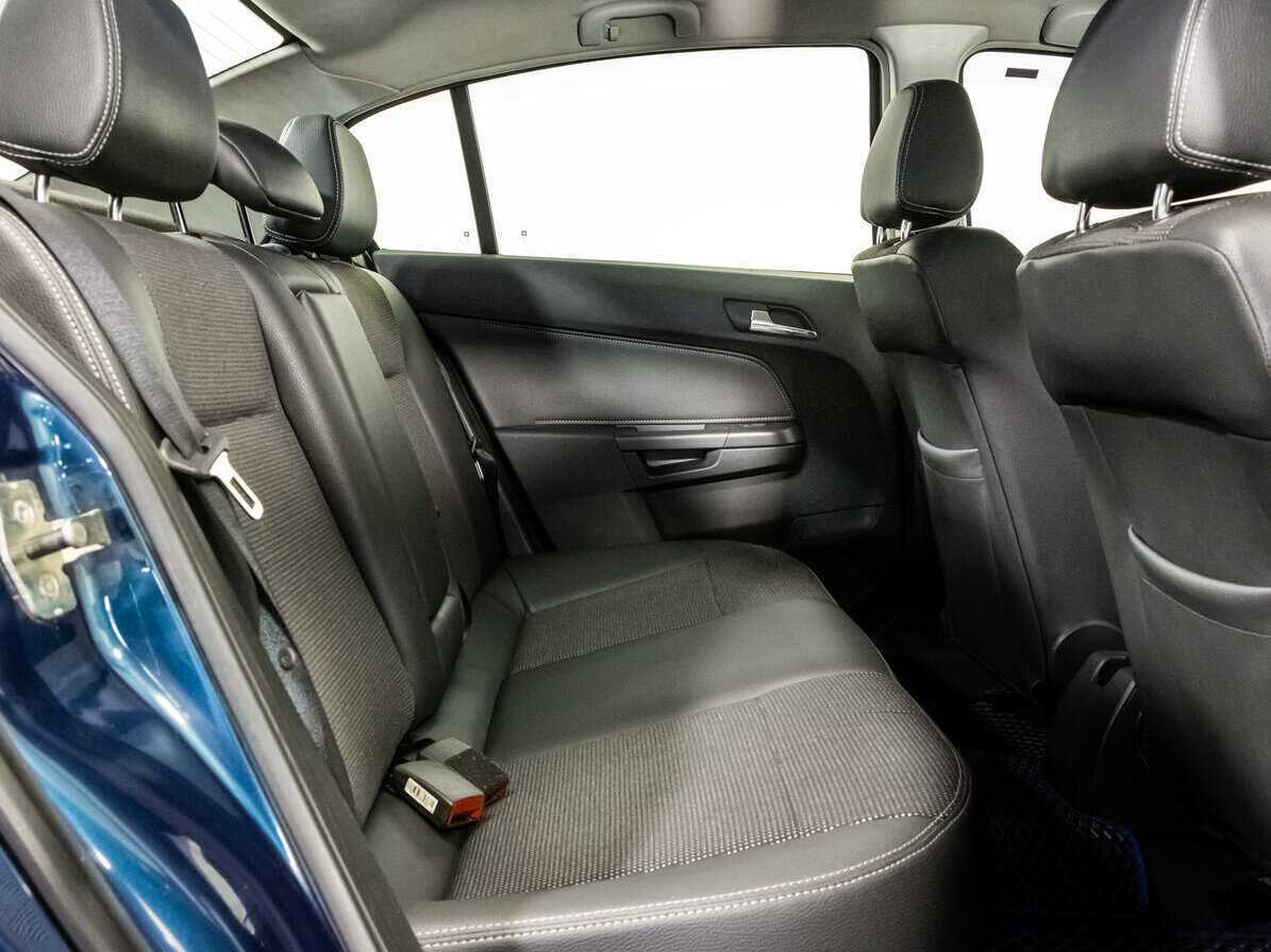 Opel Astra с пробегом — 2008 год. Фото: #11